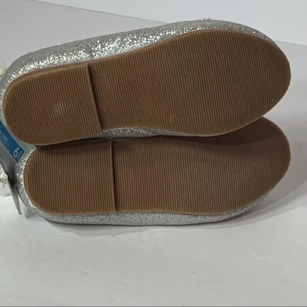 NWT Carter’s Silver Glitter Ballet Flats with a Bow and Strap‎ Embellishment